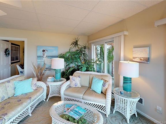 3rd image of 2983 S River Bluff Dr