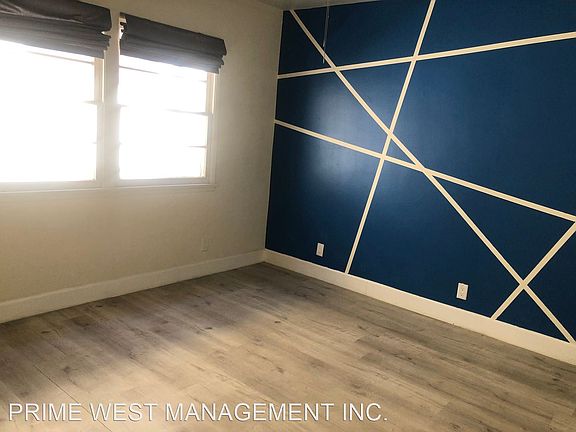 3rd image of 7528-7534 Norton Ave #2