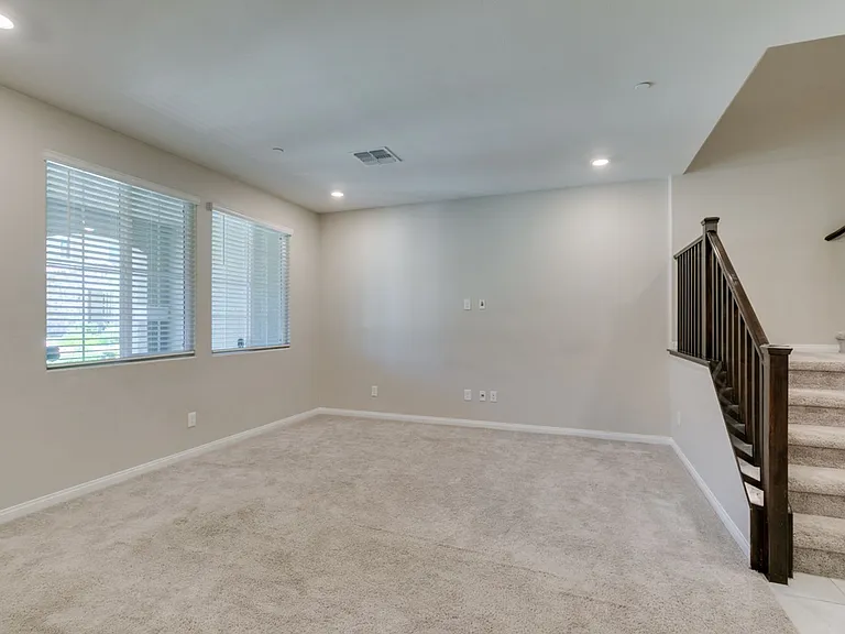 2604 Ercolano St — Photo 8