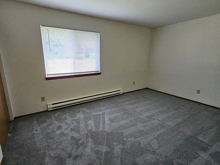 1385 Meadowcreek Dr — Photo 8