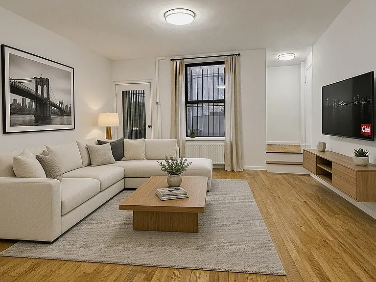 405 W 45th St #1A — Photo 2