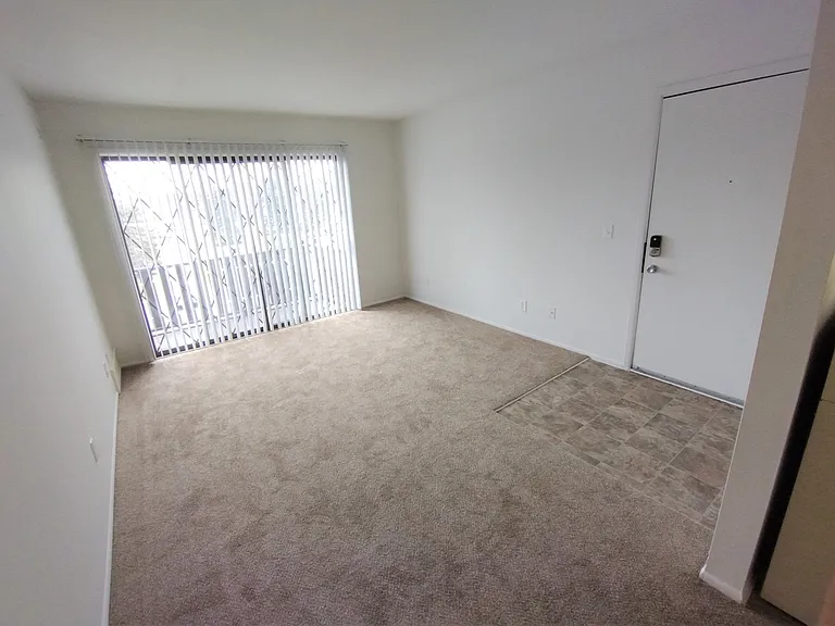 Charter Oaks Apartments — Photo 42