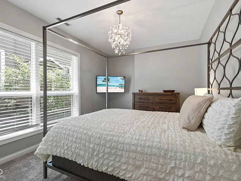 932 N Broadway St #1 — Photo 20