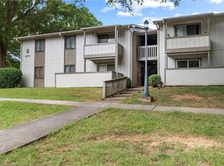 2235 Sunderland Rd APT 96C, Winston Salem, NC 27103