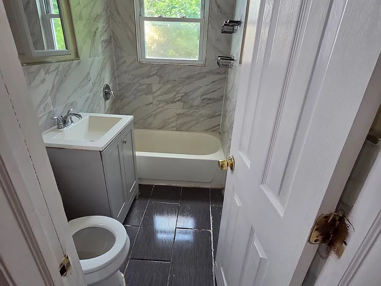 122 Marshall St #2 — Photo 12