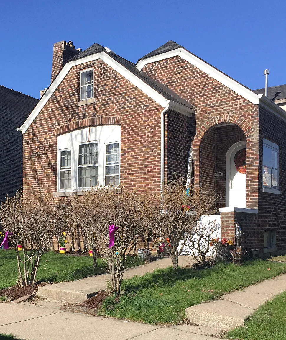 12508 Maple Ave photo 1