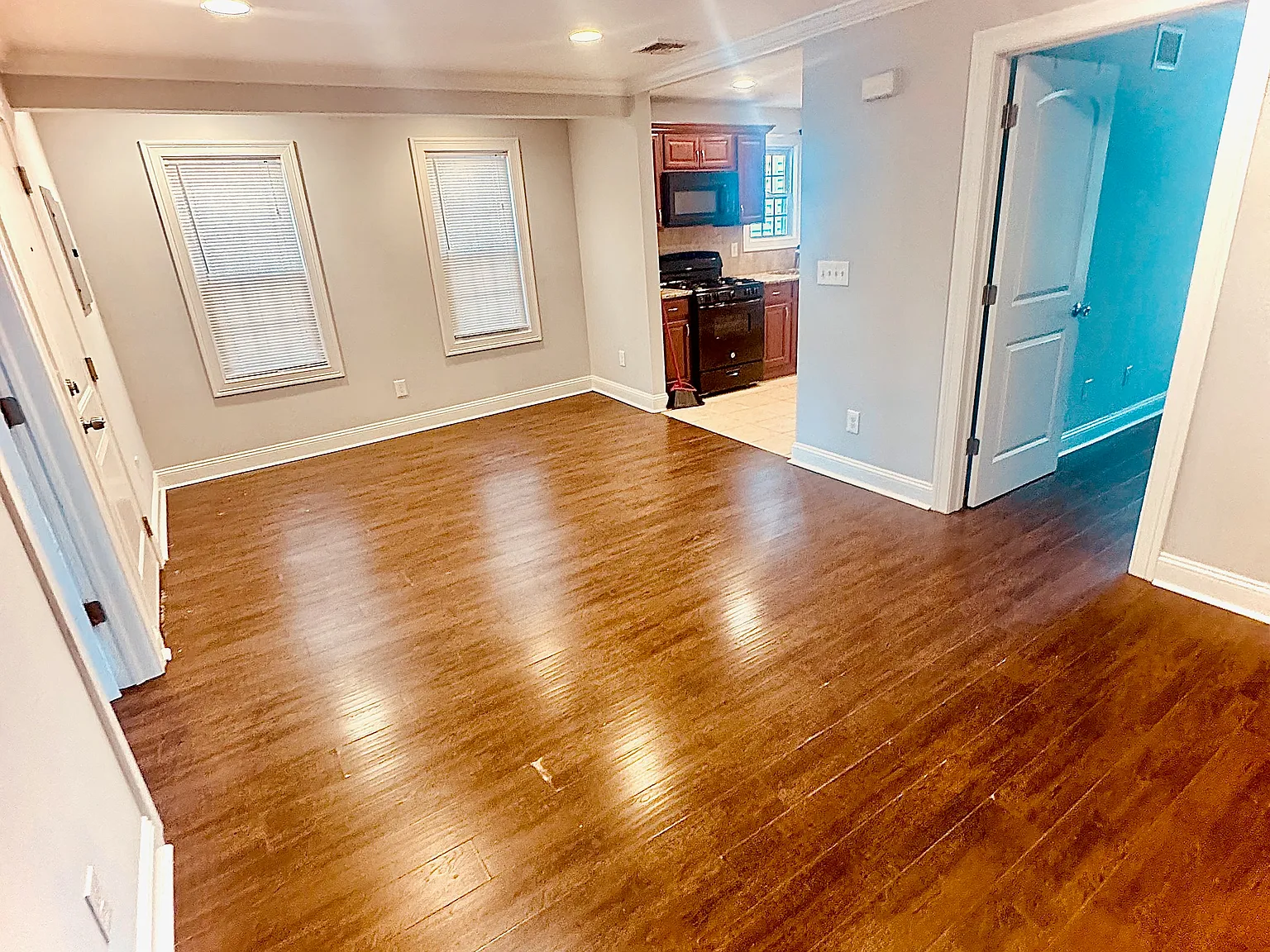 2 bed, $2,100 — Photo 4