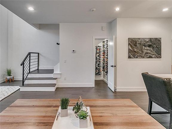 3rd image of 1307 NE 6th St #1
