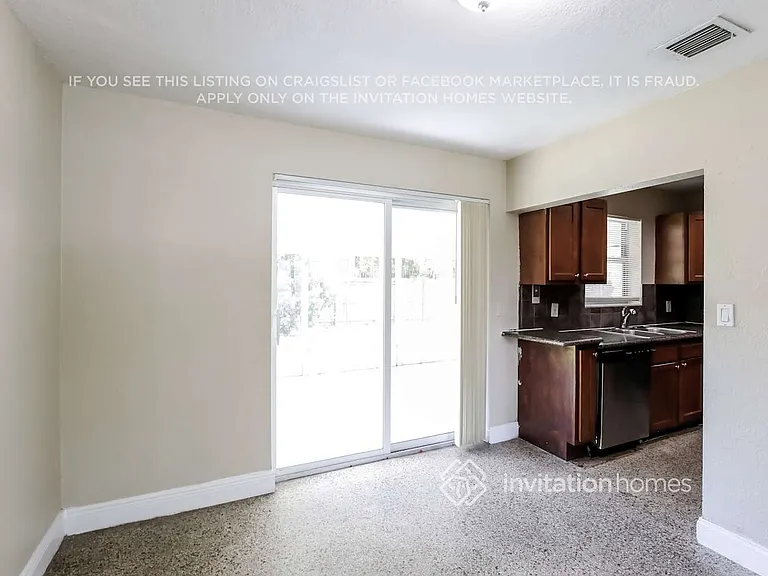 1848 SW 37th Ave — Photo 5