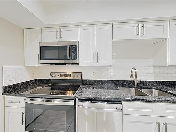 4th image of 2921 Lichen Ln Unit C