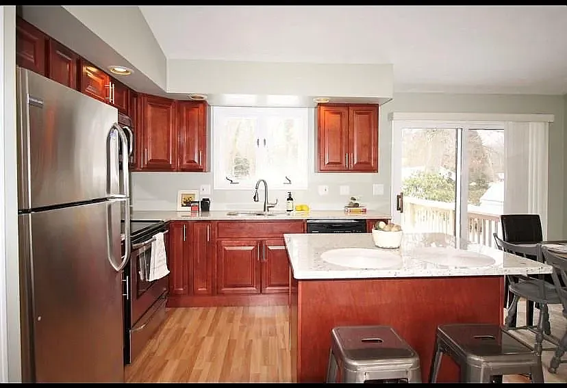 3 bed, 1.5 bath, 1778 sqft, $3,000 — Photo 4