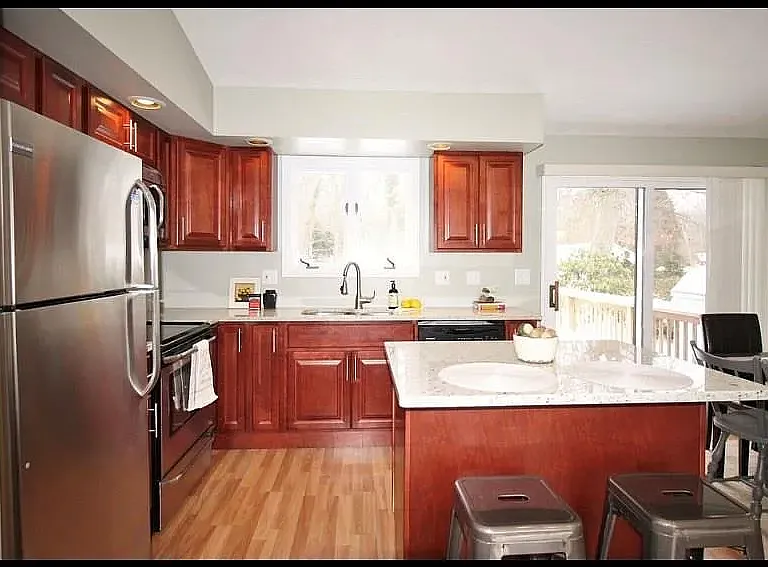 15 Atlantic Ave — Photo 4