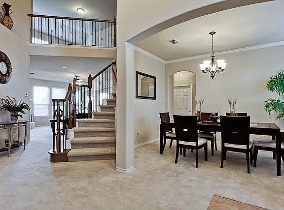 5th image of 403 Highland View Dr