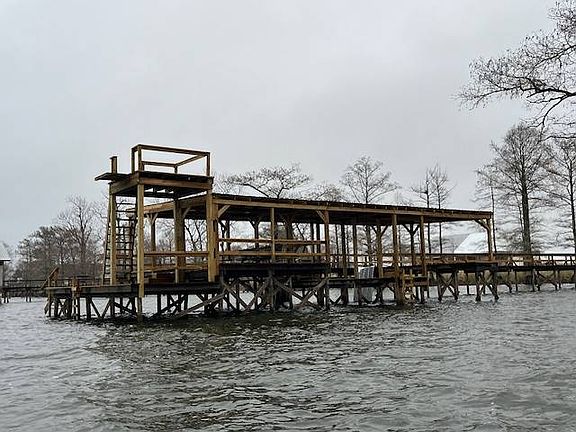 5th image of 198 Cypress Point Rd