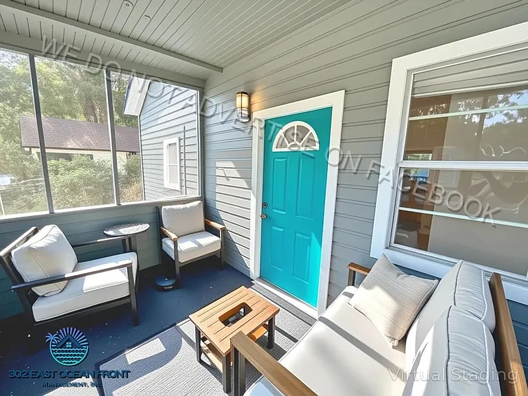 1558 Swift St — Photo 2