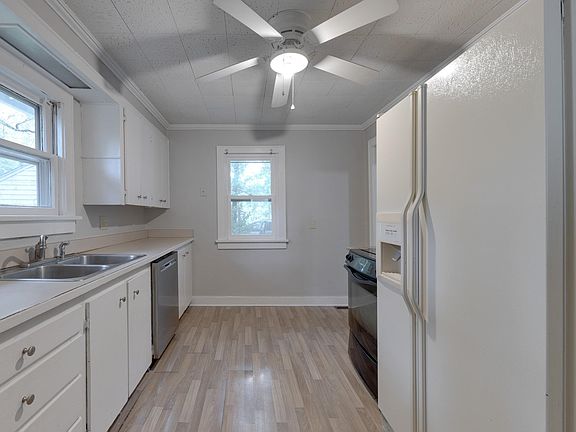 5th image of 705 S Pershing Ave