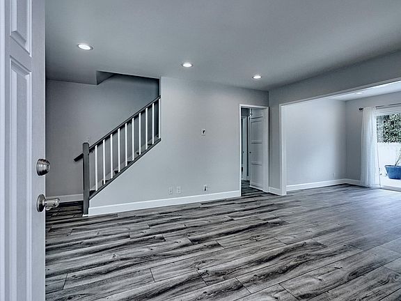 2nd image of 541 Valmore Ave