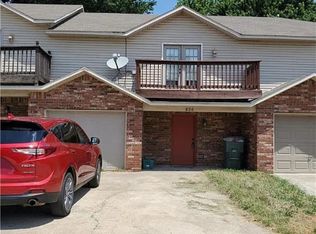 826 W Peachtree Dr #1, Fayetteville, AR 72703