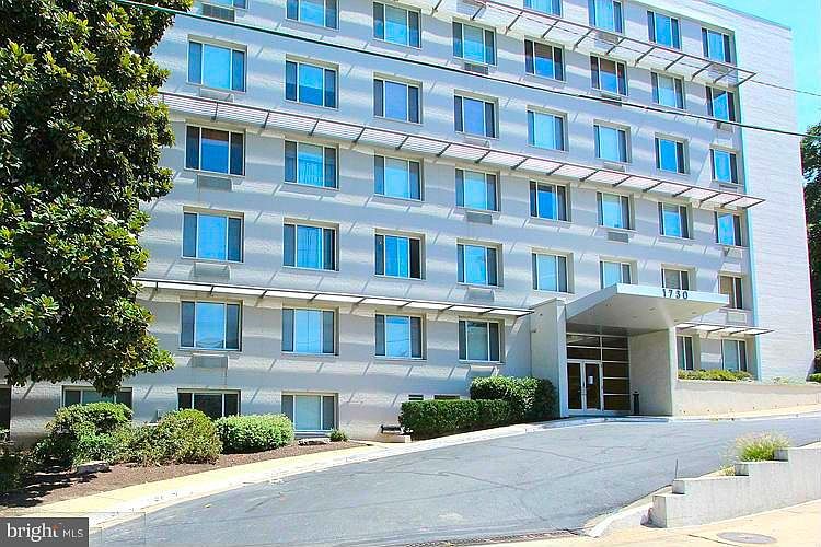 1st image of 1730 Arlington Blvd APT 101
