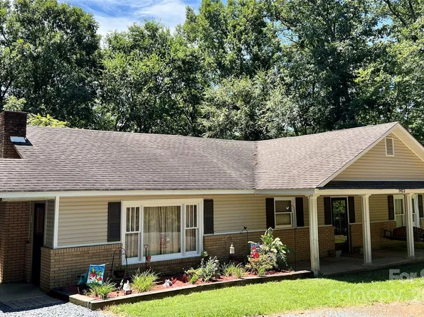 1423 Wiscassett St, Albemarle, NC 28001