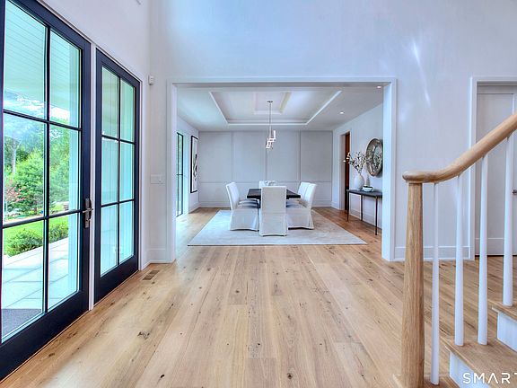 5th image of 8 Pleasant Valley Lane