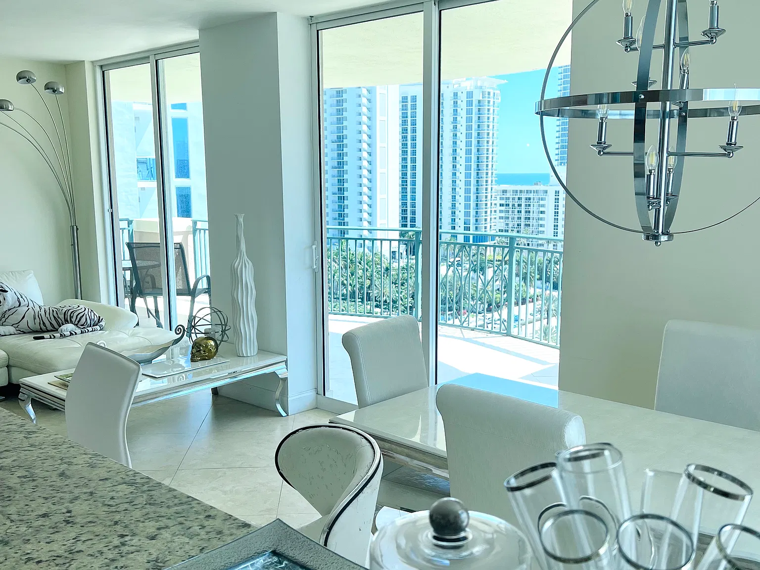2 bed, $4,500 — Photo 3