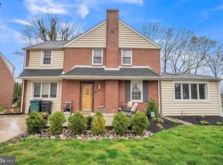2306 S Gilinger Rd, Lafayette Hill, PA 19444