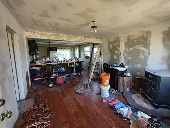 3rd image of 469 Murphy Ave