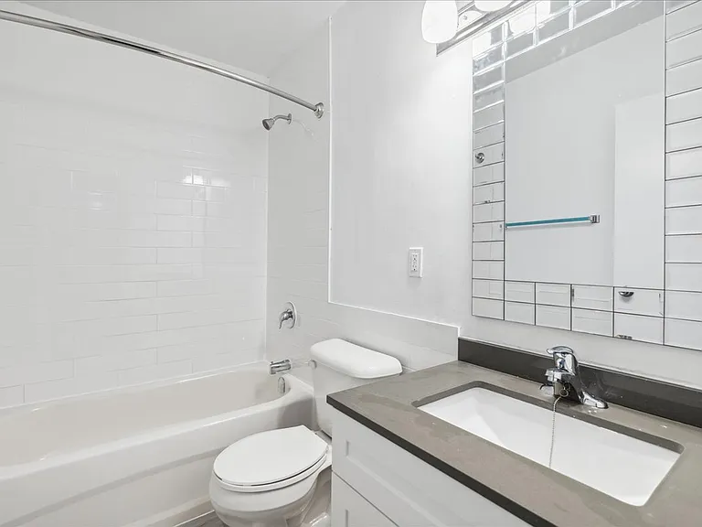 435 Grey St — Photo 7