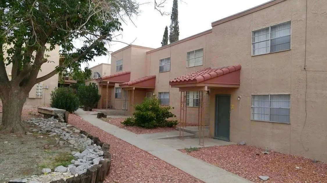 Alto Mesa Apartments — Photo 4