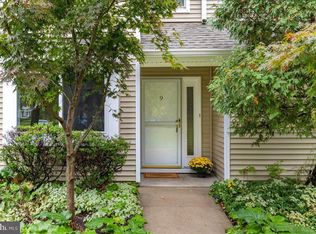 9 Arrowwood Ln, Monmouth Junction, NJ 08852