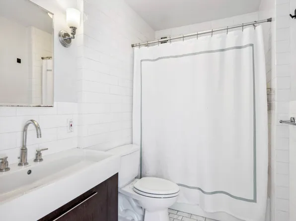 150 East 61st Street 8K image 5 of 6