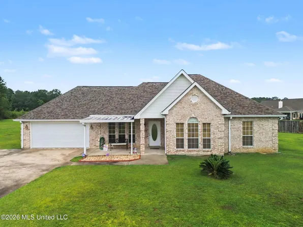 25 Apache Dr, Picayune, MS 39466