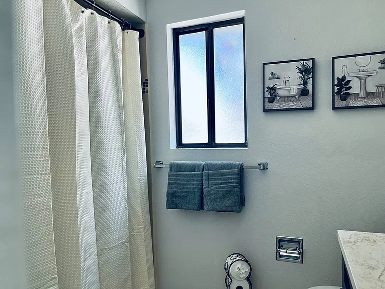 1505 Hialeah Dr — Photo 46
