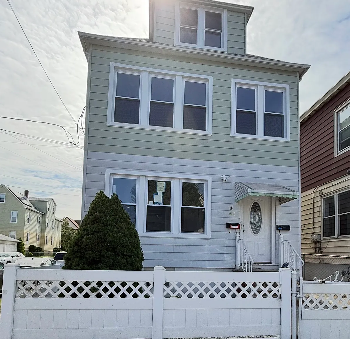 3 bed, 1000 sqft, $3,000 — Photo 1