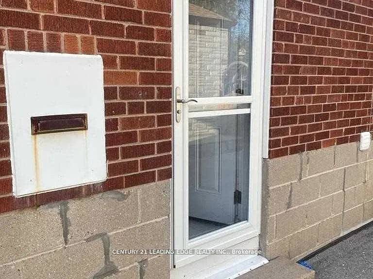 2 bed, $1,990 — Photo 2