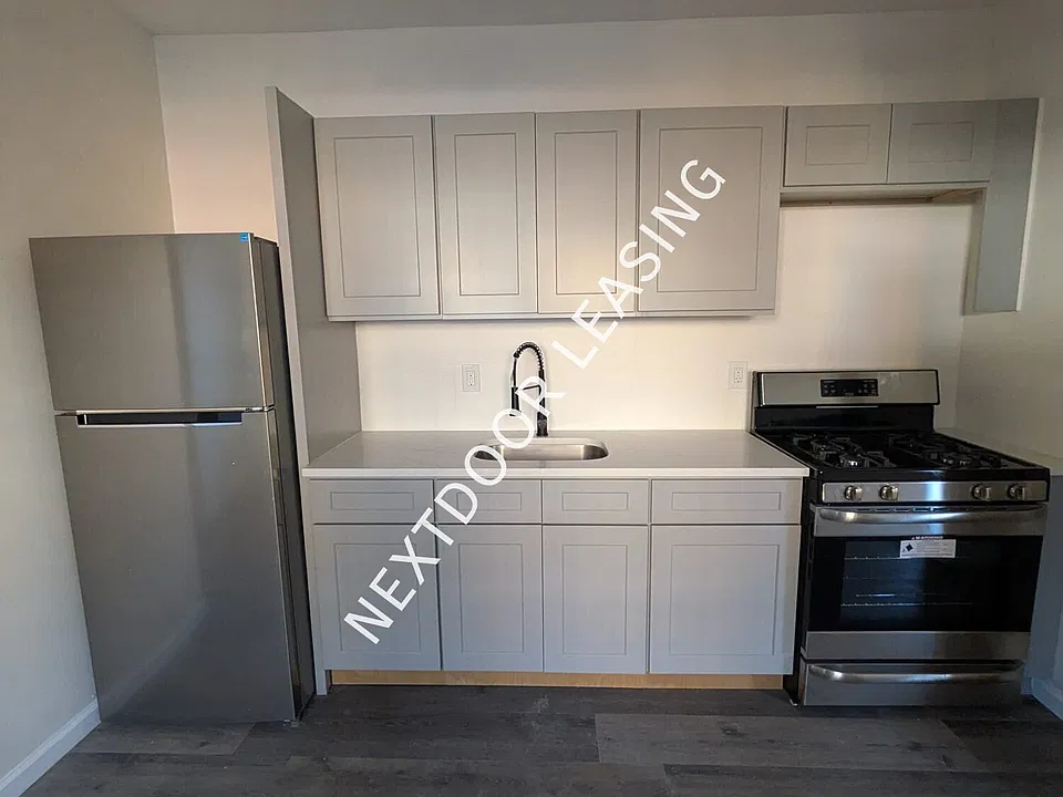 646 John F Kennedy Blvd #1M