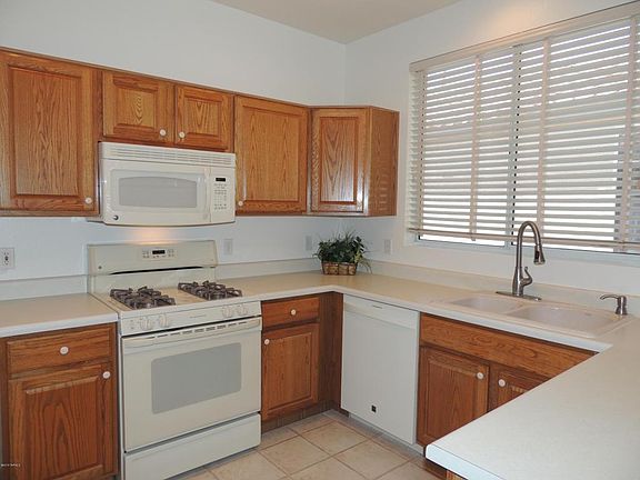 4th image of 8023 W Cottonwood Wash Way