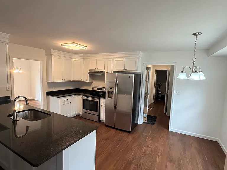 214 Roxie Dr #2250.00 — Photo 3