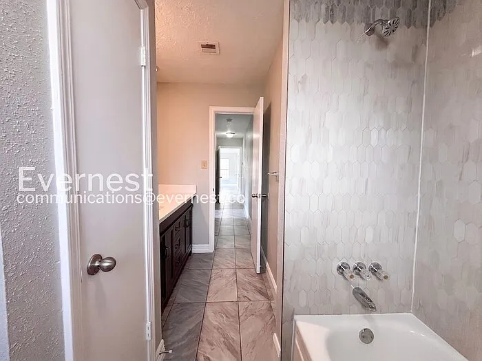 1334 Willersley Ln — Photo 19