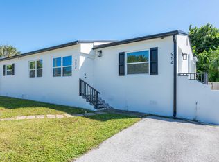 952 42nd St, West Palm Beach, FL 33407