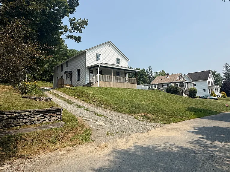 101 Kemmerer Ave #107B — Photo 1