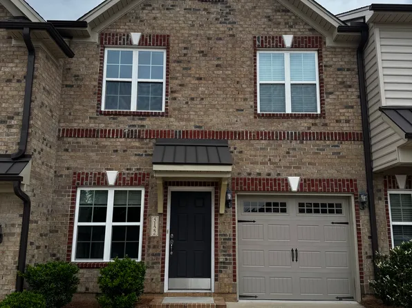 5122 Farm House Trl, Winston Salem, NC 27103