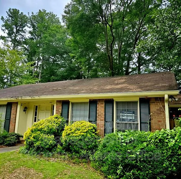 771 Wilson Cir SW — Photo 1