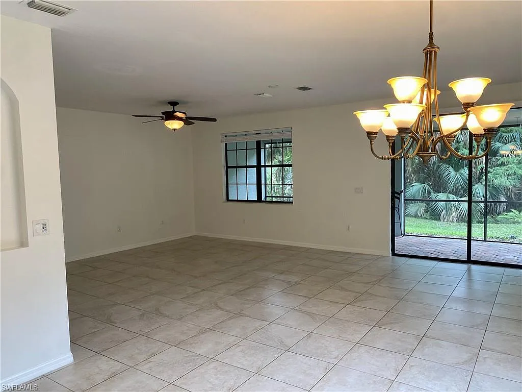 3 bed, 3.0 bath, 2151 sqft, $2,800 — Photo 4