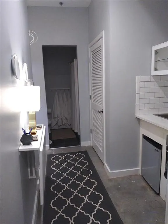3 bed, 3.5 bath, 2186 sqft, $3,800 — Photo 4
