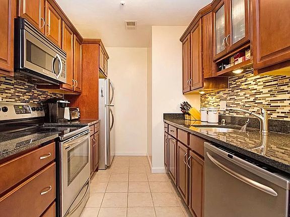3rd image of 123 Elm St APT D-6