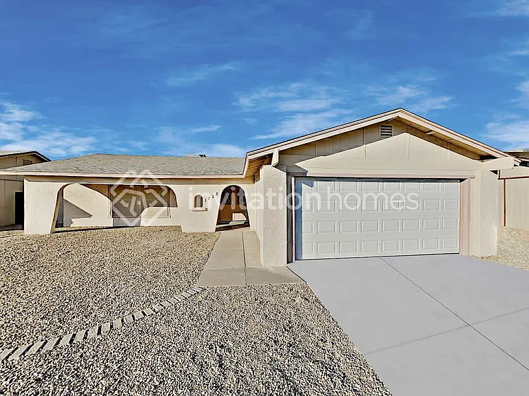 1738 W Pecos Ave — Photo 1