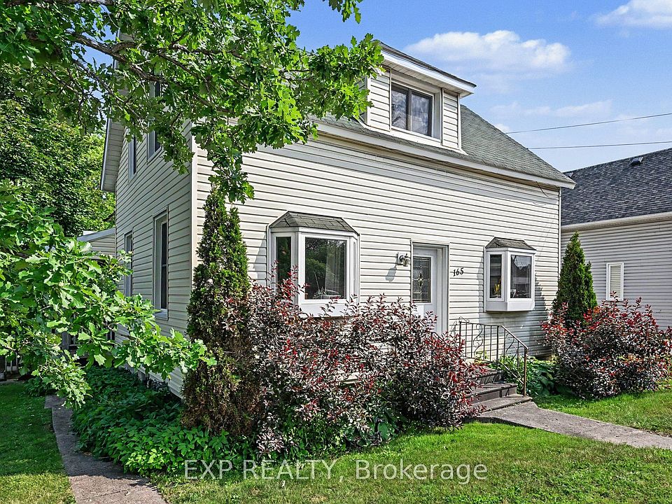 1st image of 165 Ottawa St