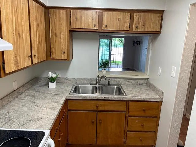 1900 E Elizabeth St #5001 — Photo 26